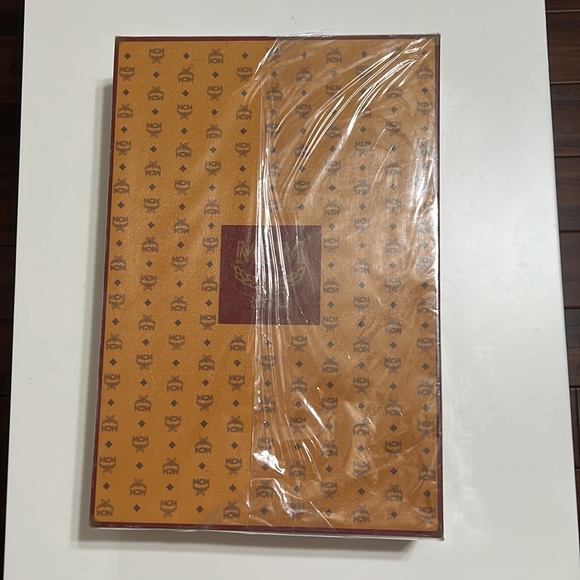 MCM blanket - Picture 3 of 12